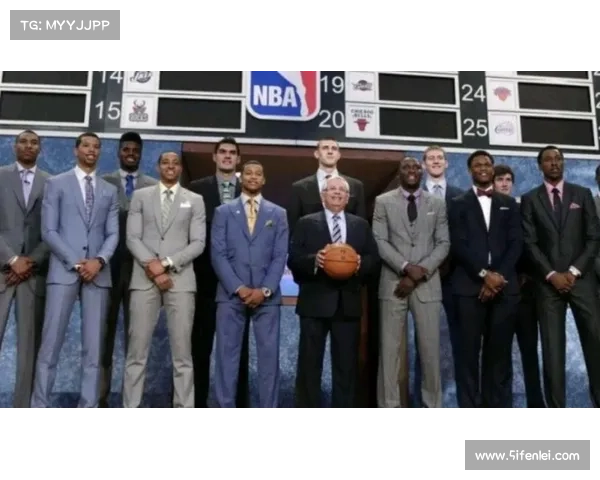 NBA一些冷门的选秀模板,看看哪些球星与当初模板风马牛不相及 NBA一些冷门的选秀模板,看看哪些球星与当初模板风马牛不相及